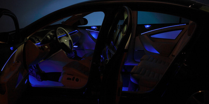 Ambient interior lighting in blue (Innovation car)