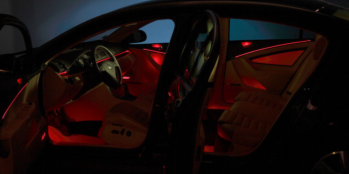 Interiérové osvetlenie okolia, červené (inovatívne auto)