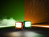 Grün, orange oder weiß: Der Arbeitsscheinwerfer RokLUME 280N SMART ermöglicht eine intelligente Anpassung der Lichtfarbe je nach Umgebung.
