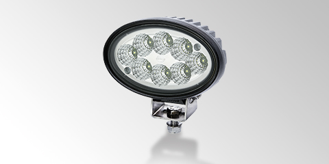 Leistungsstarker LED Arbeitsscheinwerfer Oval 100 LED von HELLA.
