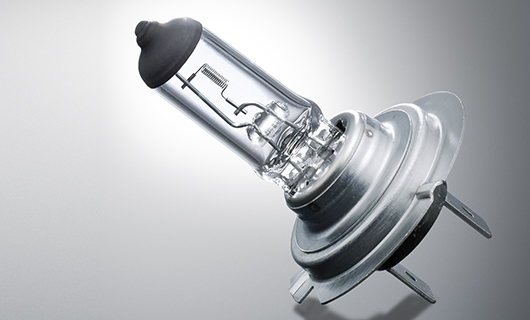 Excellent light output with bulbs from HELLA.