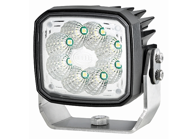 With its Ultra Beam LED Gen.II, HELLA  presents the most performative work light of the Ultra Beam series.