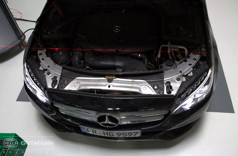 Scheinwerfer einstellen beim Mercedes E-Klasse
