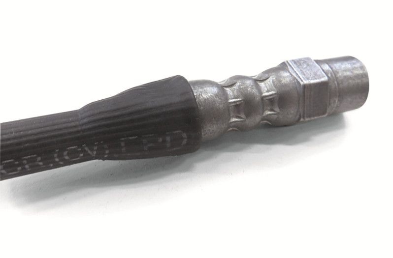 Defective brake line and brake hose: bubble formation at the fitting/fabric hose transition