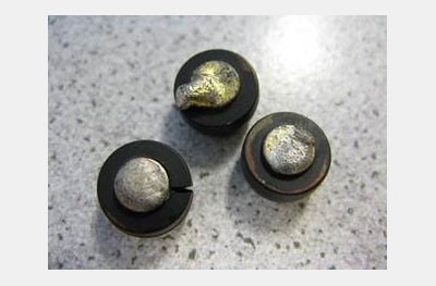 Illustration shows the damaged diode carrier with destroyed diodes.