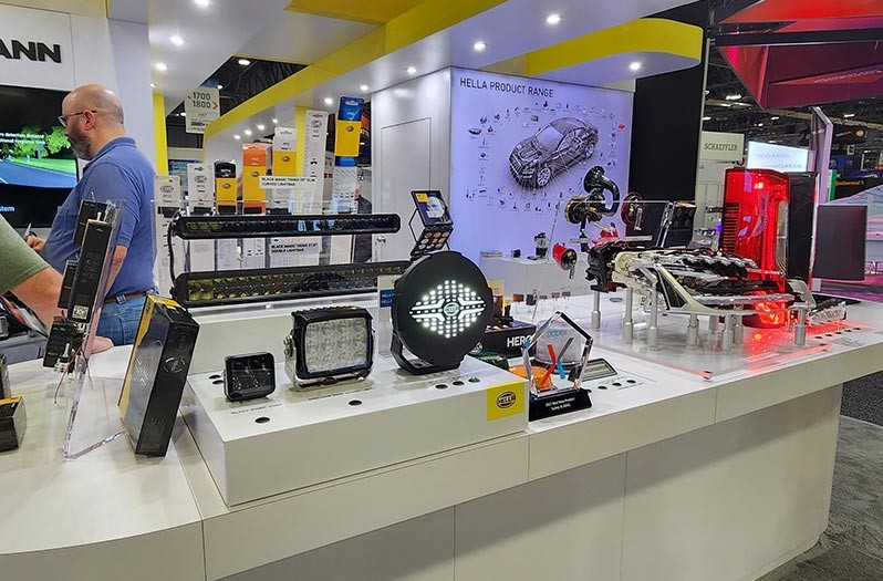 HELLA Blade won the AAPEX New Product Showcase 2023