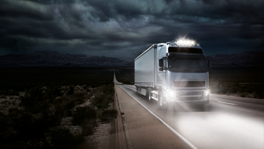 ¡Descubra las ventajas de la tecnología LED de HELLA para su vehículo!